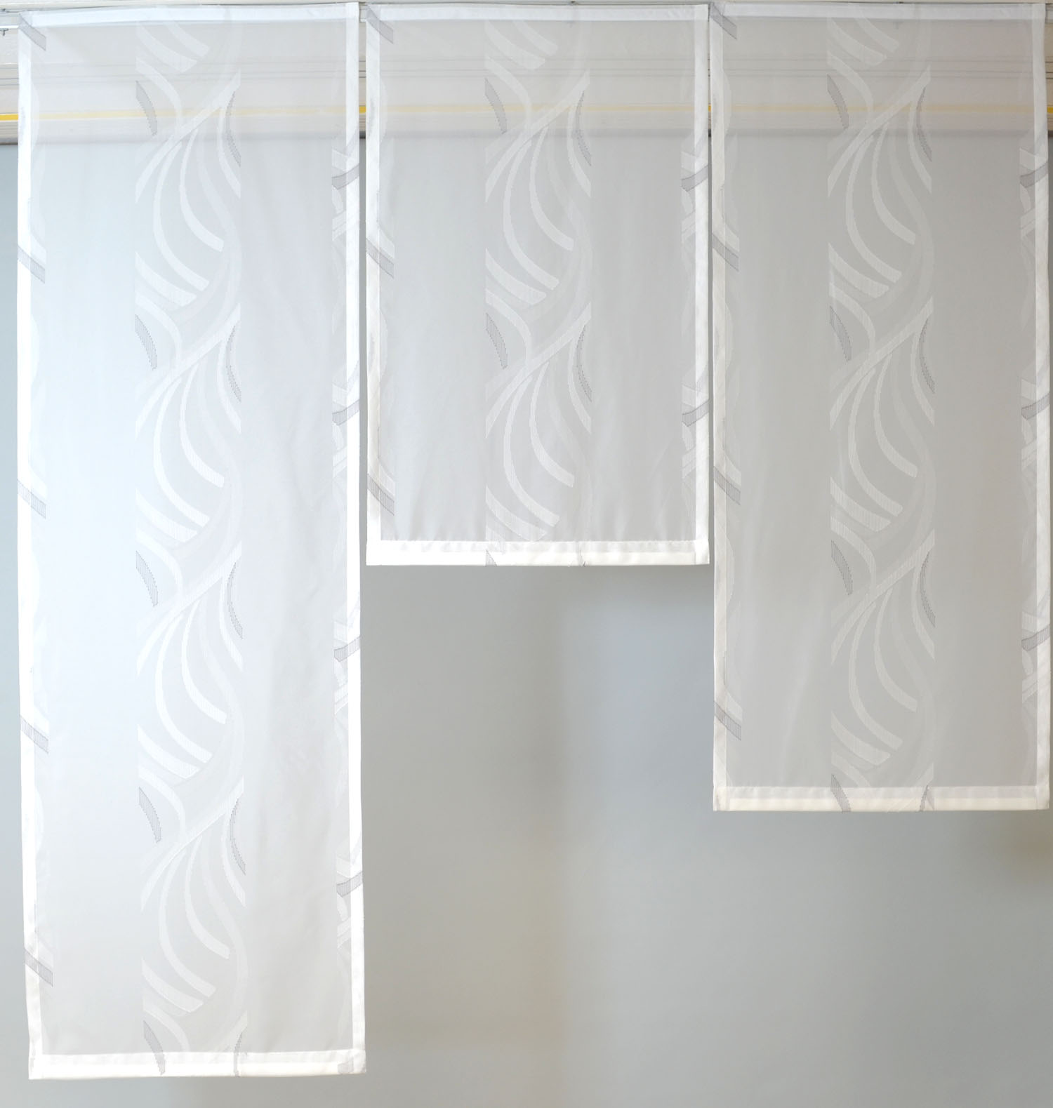 3 Flächenvorhänge transparent mit Sherli-Muster Breite ca. 53 cm