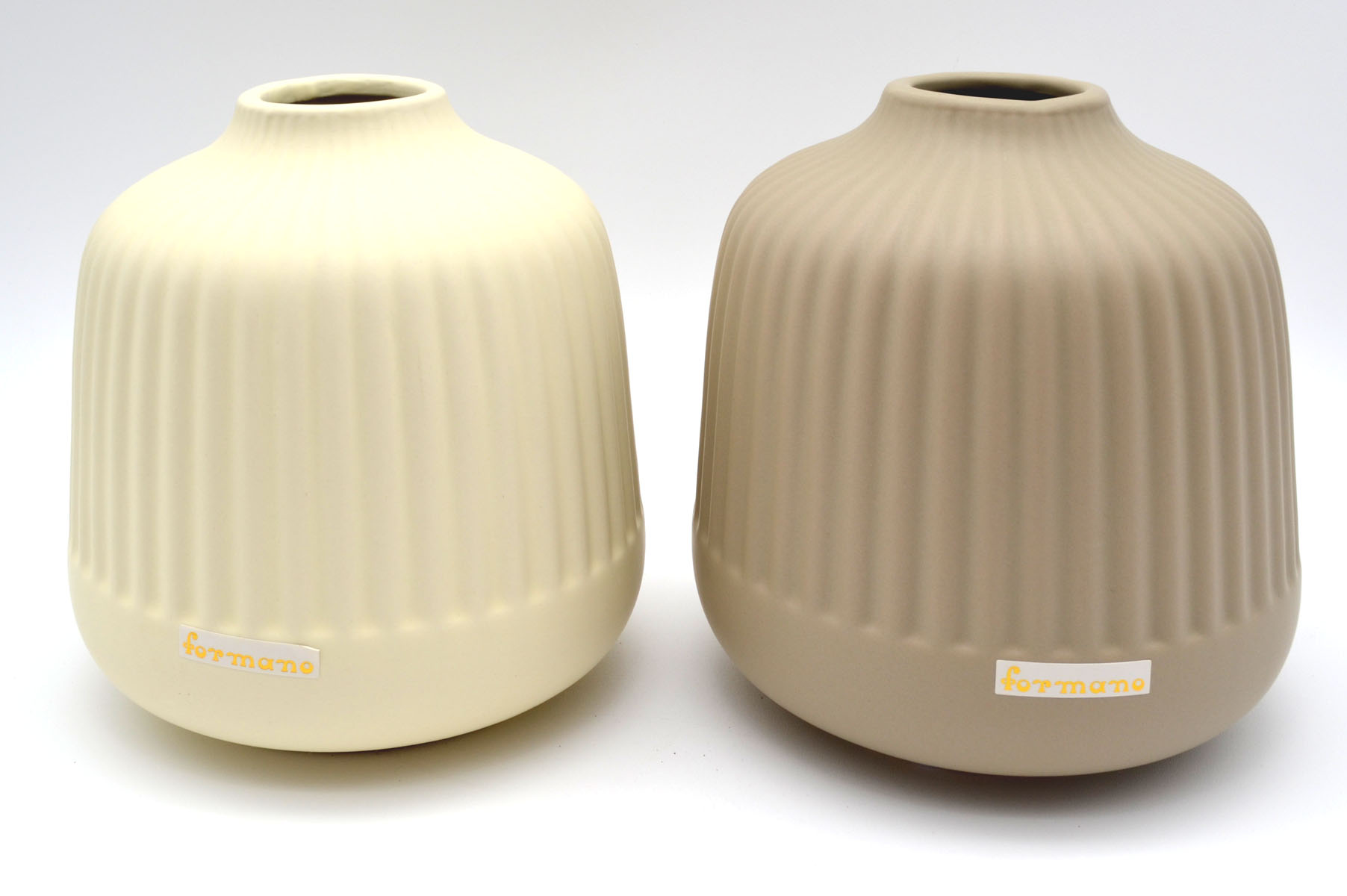 Moderne Deko-Vase 15 cm mit Rillenstruktur – Vanilla 