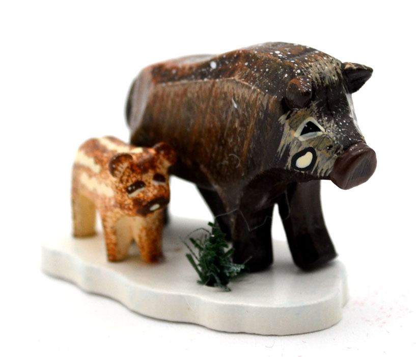 Wildschweinmutter mit Frischling - Hubrig Miniatur 3 cm (1 Stück) Wildschweinmutter mit Frischling - Hubrig Miniatur 3 cm (1 Stück)