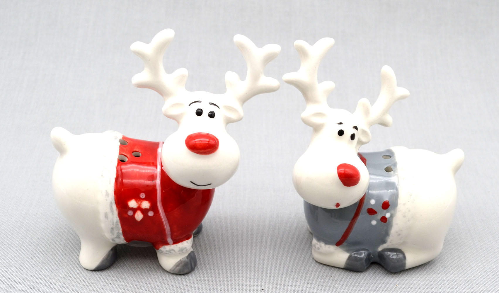 Deko-Elch 2er Set aus Keramik – mit roter Nase
