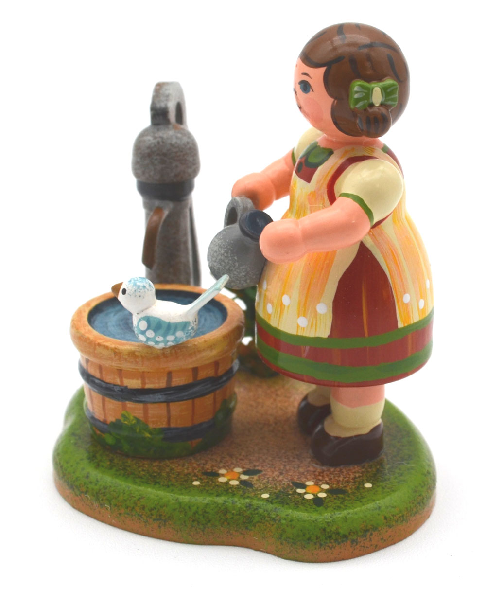 Neuheit 2025 - Hubrig Landidyll - Am Brunnen 7 cm Neuheit 2025 - Hubrig Landidyll - Am Brunnen 7 cm