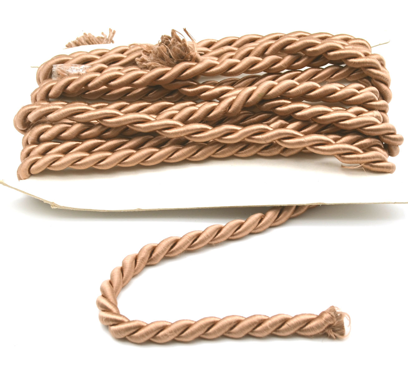 1 Meter Gedrehte Kordel – 13 mm – hellbraun glänzend