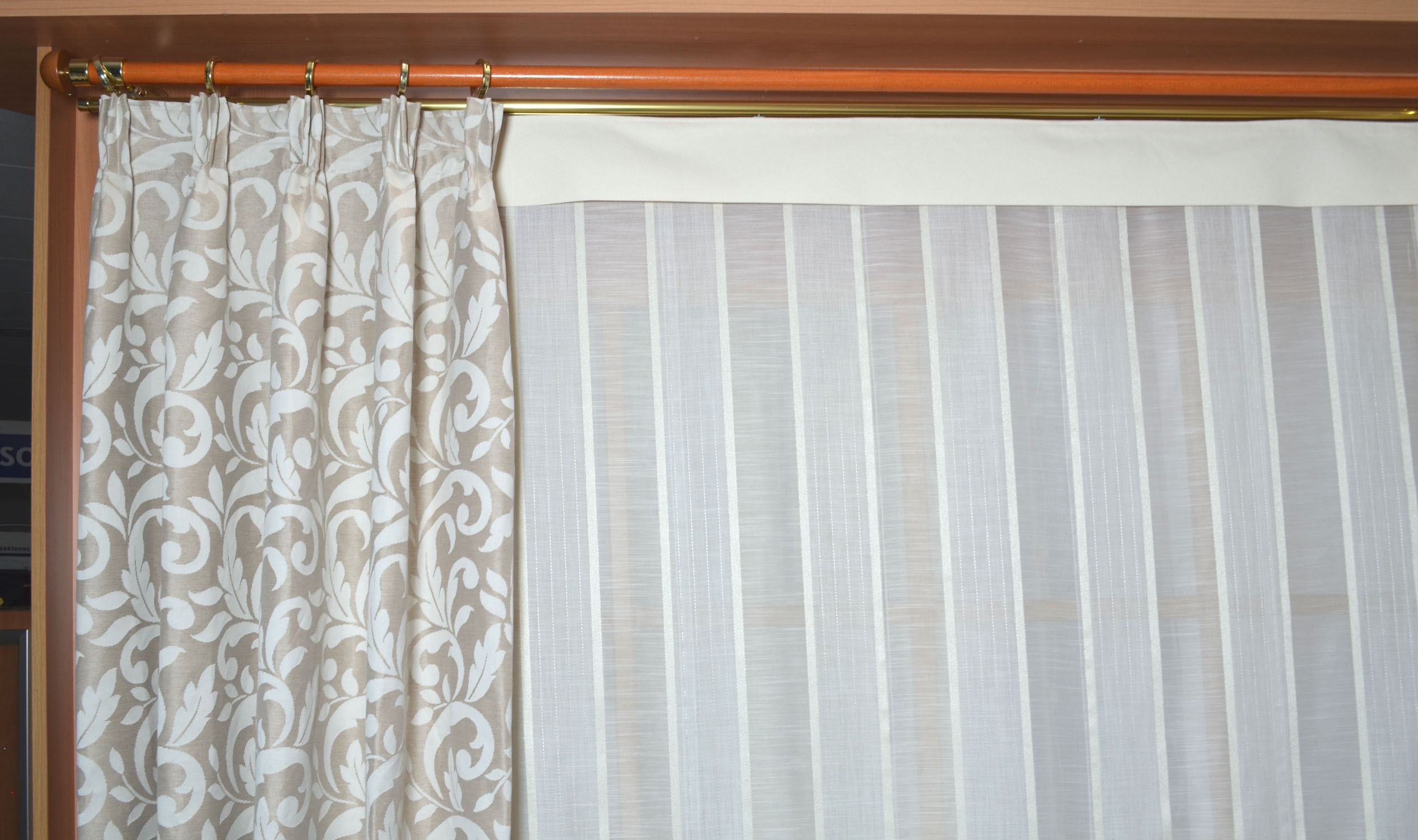 Musterfenster Gardinen Breite 2,20 m Höhe ca. 2,20 m