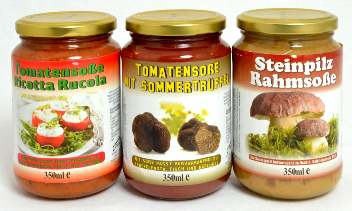 so_e_grosse_gl_ser_3er_1 Glücksklee-Pasta mit Pasta-Sauce und Servietten