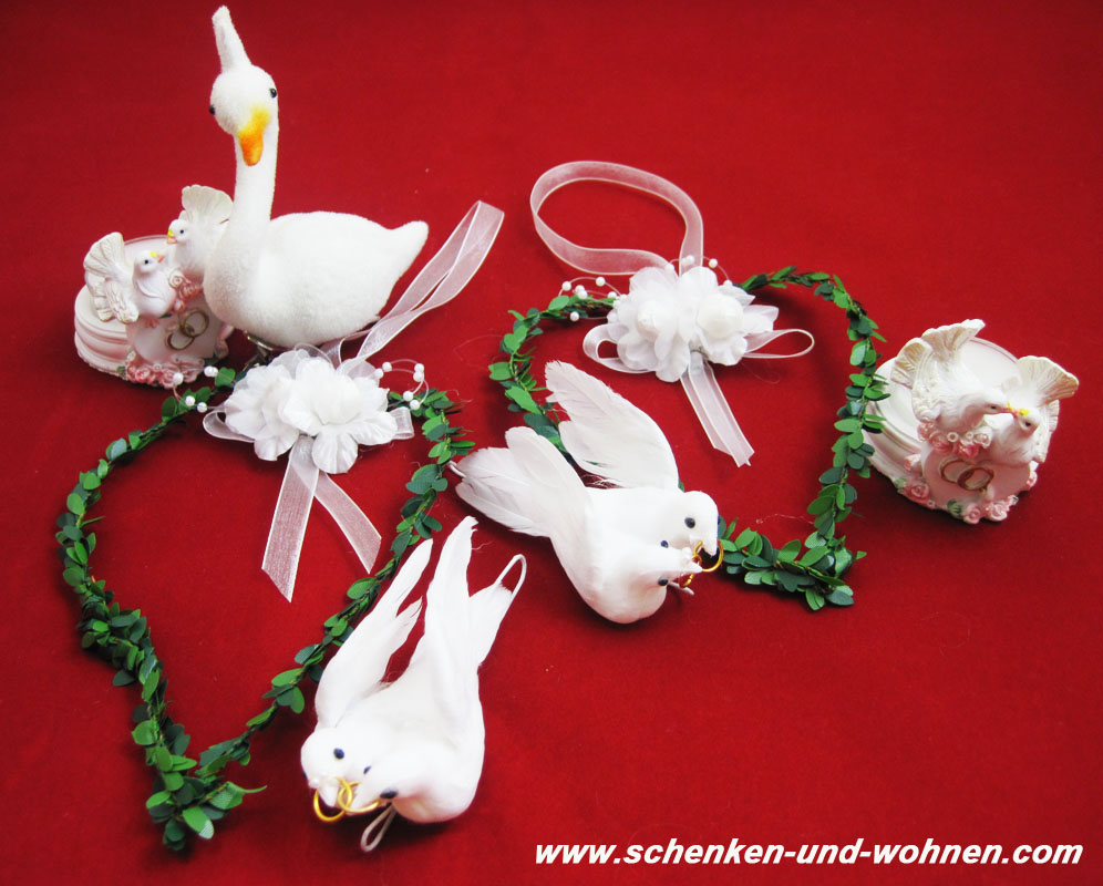 Herzhänger - Hochzeit mit weißen Rosen und Perlenschnur ca. 15 cm