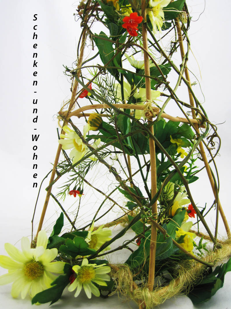 bambuskegel_mit_kunstblumen_d1 Dekorativer Kegel mit Kunstmaterialien bestückt ca. 53 cm hoch