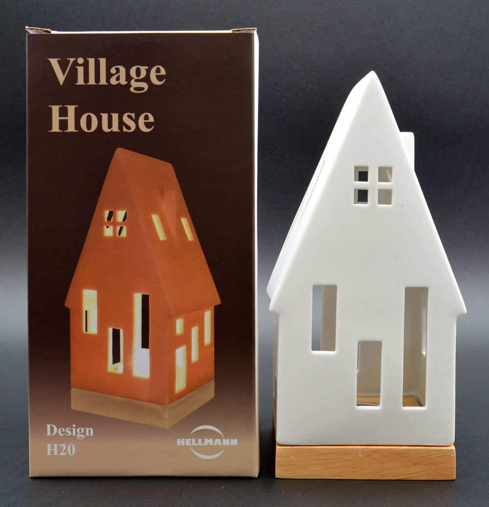 Village House Porzellan-Teelichthaus 19x8,1x8,1 cm (HxBxT) H70 Village House Porzellan-Teelichthaus 19x8,1x8,1 cm (HxBxT) H70