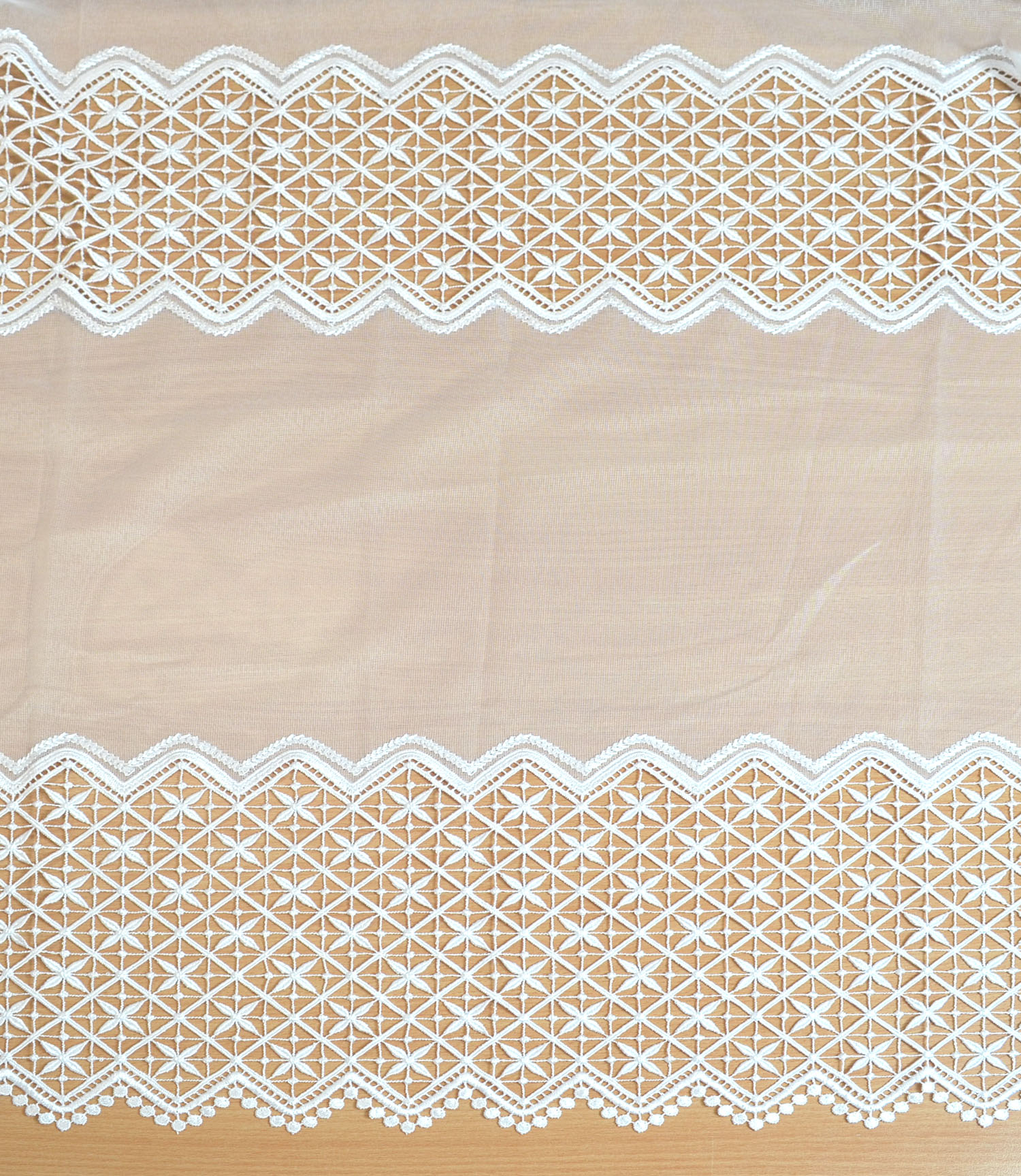 Stickereistores Meterware transparent mit Mittelkante Höhe 175 cm 44101