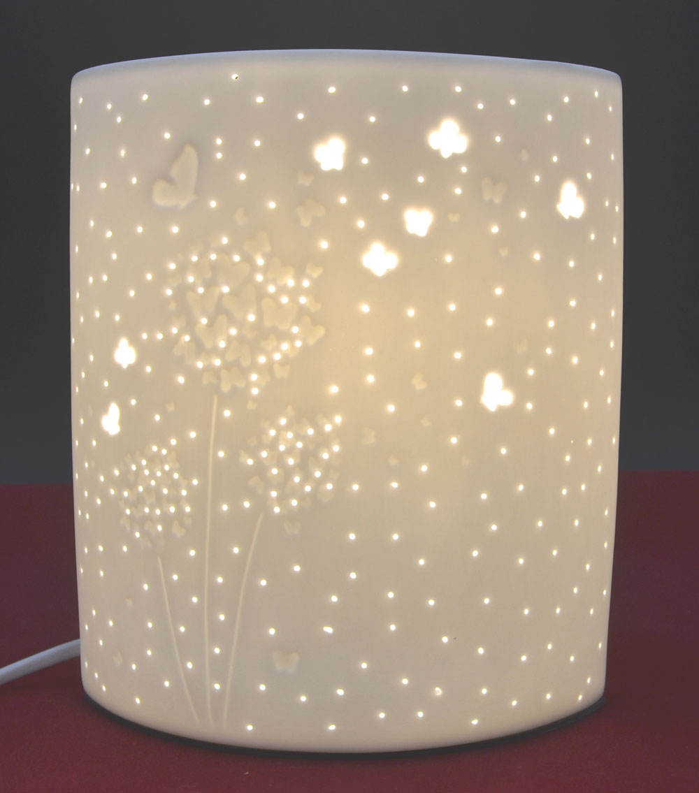 Porzellan-Lampe Ellipse "Pusteblume" weiß ca.20,5 x 17 x 10 cm (H/B/T)  Porzellan-Lampe Ellipse "Pusteblume" weiß ca.20,5 x 17 x 10 cm (H/B/T)