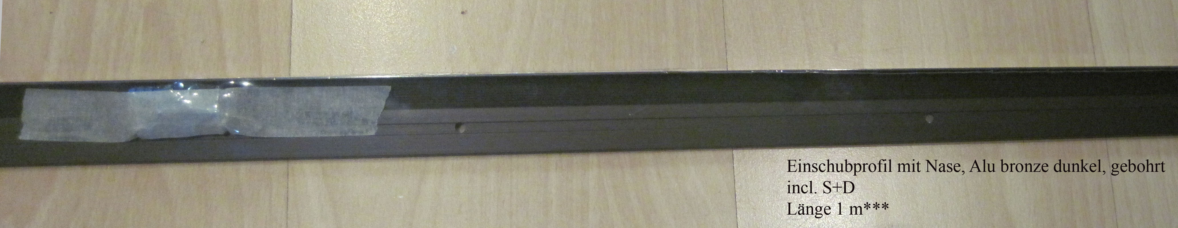 einschub_mit_nase_bronze_dkl_27401-8_plus_zubeh_r2 Einschubprofil 5 mm mit Nase 1 m lang 28mm breit Alu Bronze dunkel