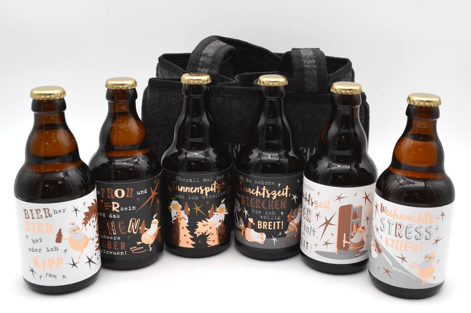 Männerhandtasche mit 6 Weihnachts-Bierflaschen á 0,33 l Männerhandtasche mit 6 Weihnachts-Bierflaschen á 0,33 l