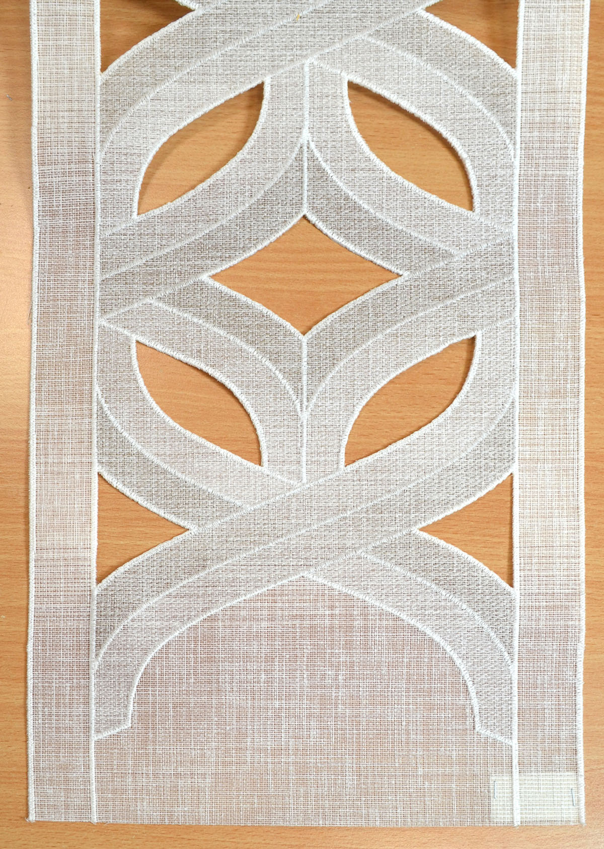 Marakesch Fläche Meterware in Rapporten 54 cm 3847 beige 26 cm breit