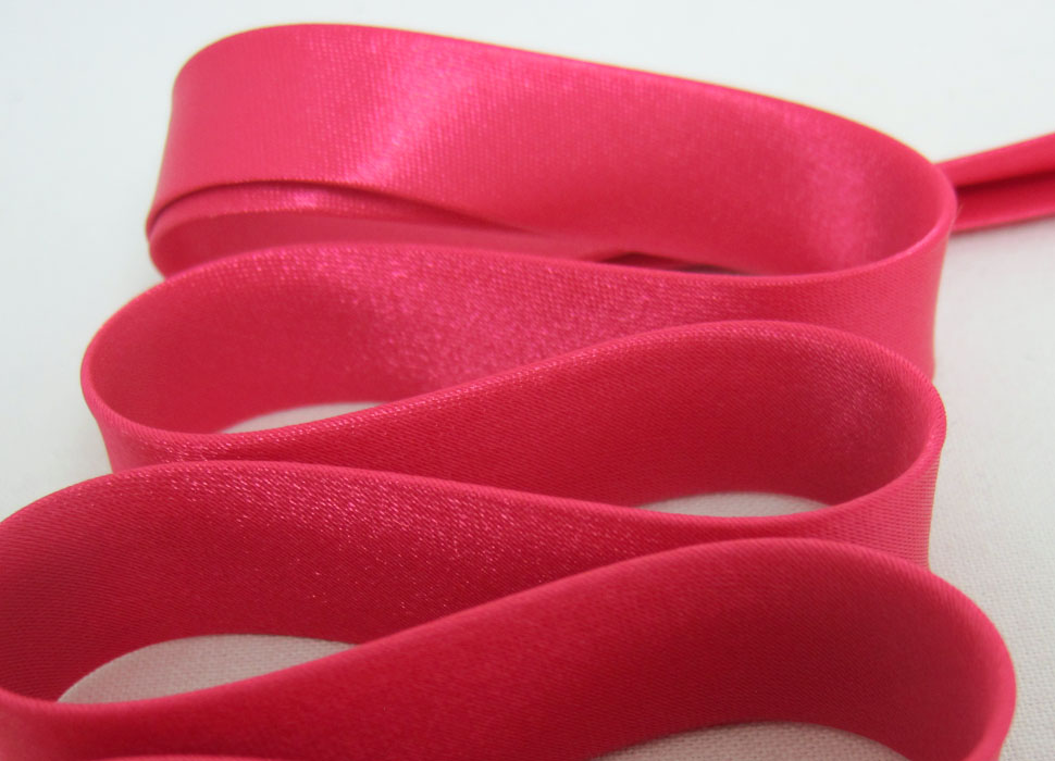 3,15m - Einfassband - Schrägband - Breite 15 mm - himbeerrot