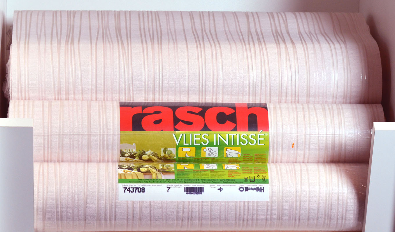 Vliestapete 743708 längsorientiert dezent rosenholz Eurorolle