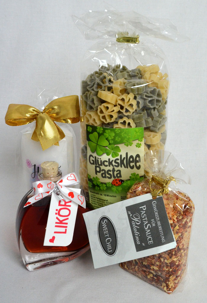 Glücksklee-Pasta Geschenk-Set mit Herz-Likör und Gewürz