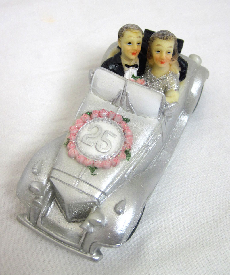 Silberne Hochzeit - Oldtimerfigur, Polyresin ca.10x4x5 cm L/H/B