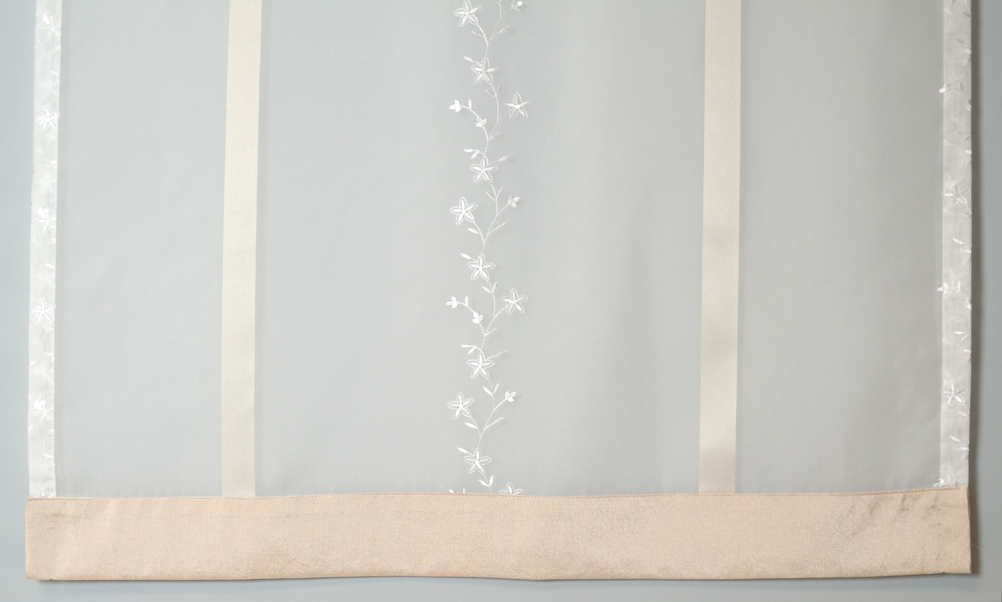 Fertiggardine Scheibenstores 77x75 BxH weiss-beige