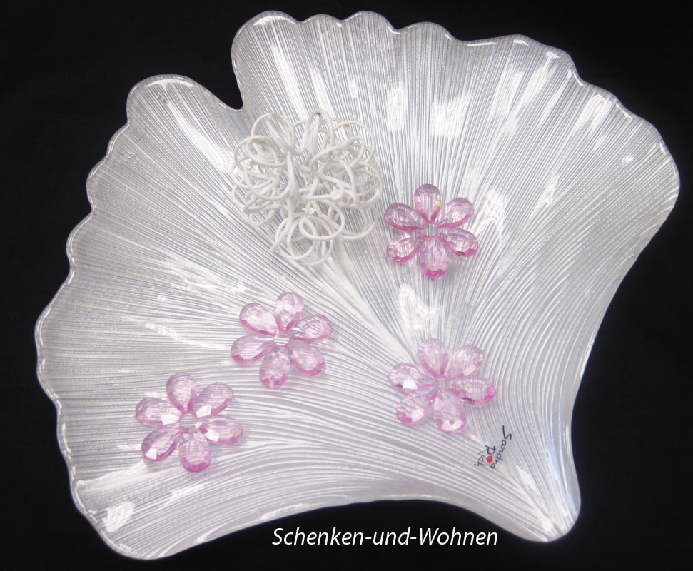 Glasschale -Teller blattförmig, Weiß mit Perlmuteffekt ca. 33 x 31 x 5 cm