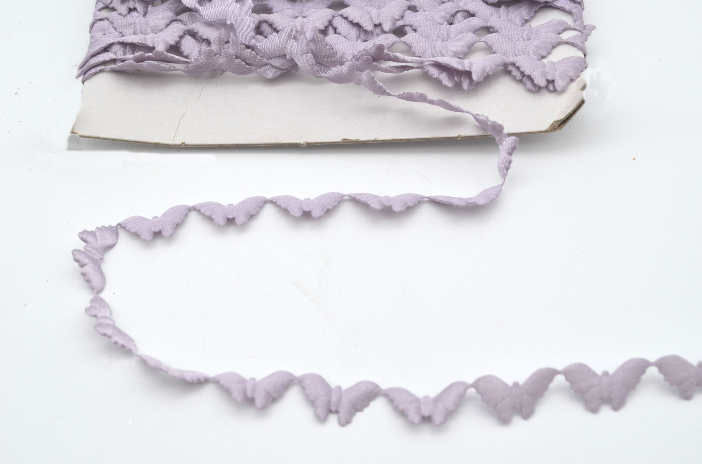 2 m Borte Motiv kleine Vögel hell-lila 12 mm