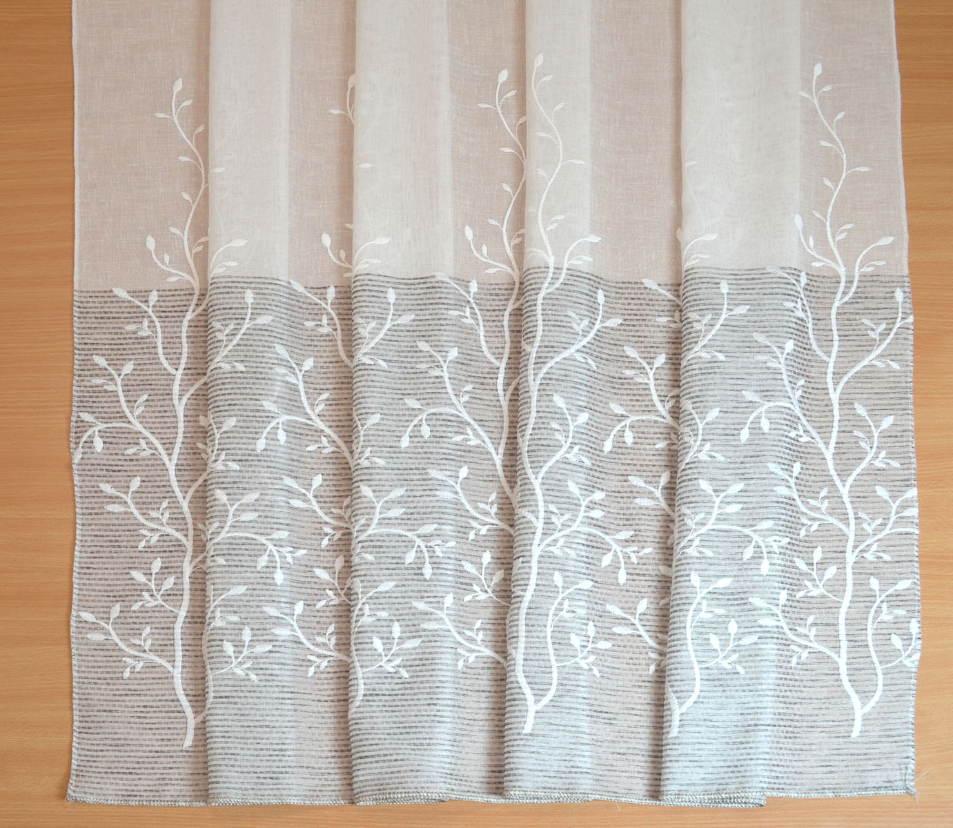 4 m Gardine Stores mit Stickereikante Höhe 280 cm wollweiss ungenäht