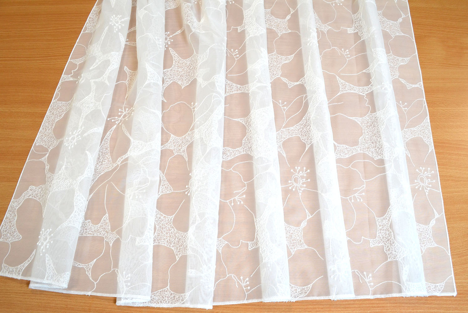 Gardine Stores Meterware Allover-Stickerei 140 breit weiss