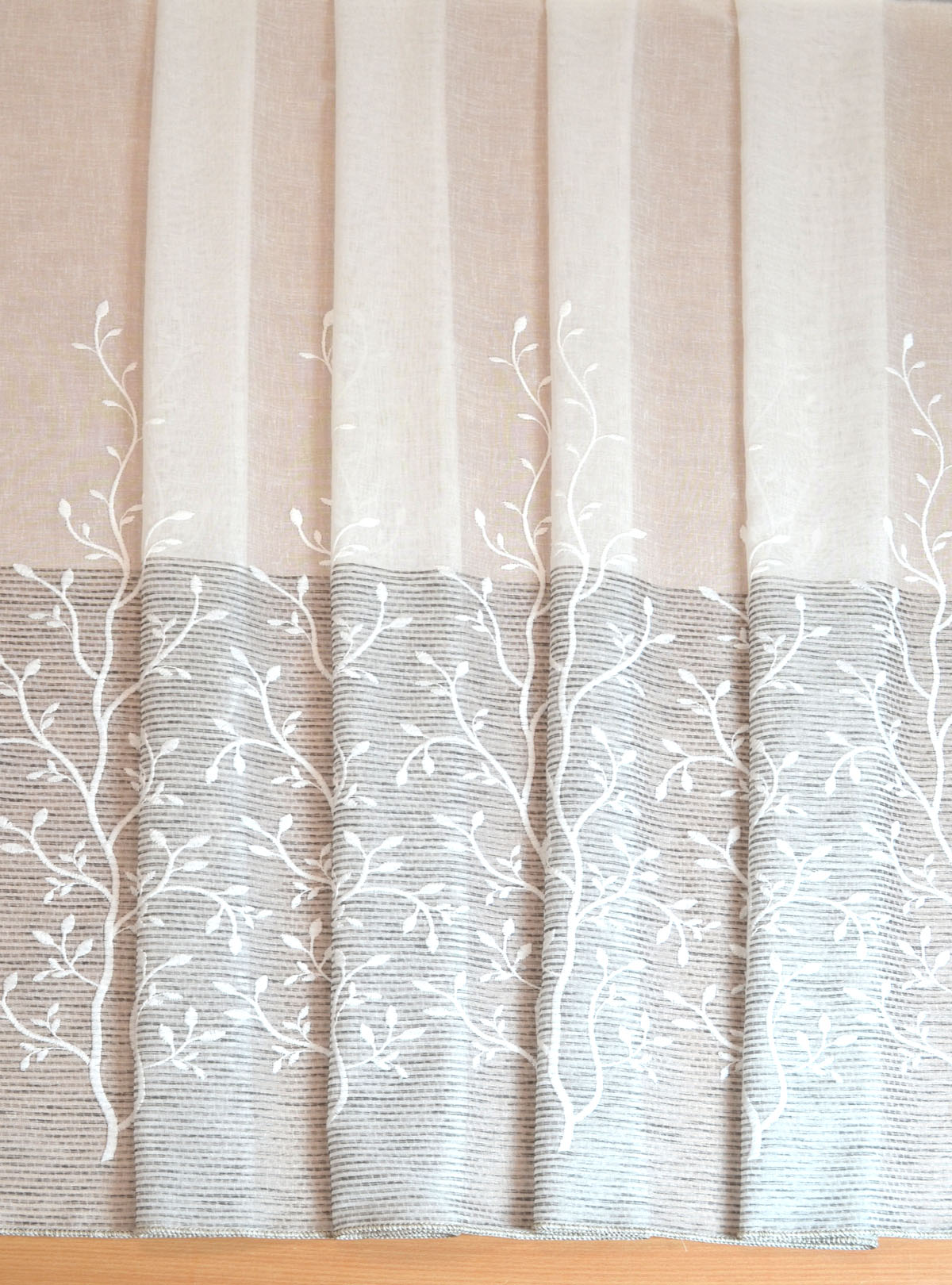 4 m Gardine Stores mit Stickereikante Höhe 280 cm wollweiss ungenäht