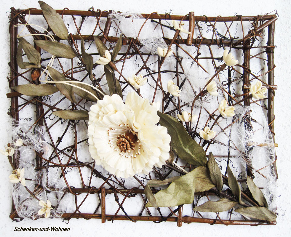 rahmen_mit_naturblumen_d2 Weinrebenrahmen kunstvoll mit Naturmaterialien dekoriert ca. 45 x 35 cm