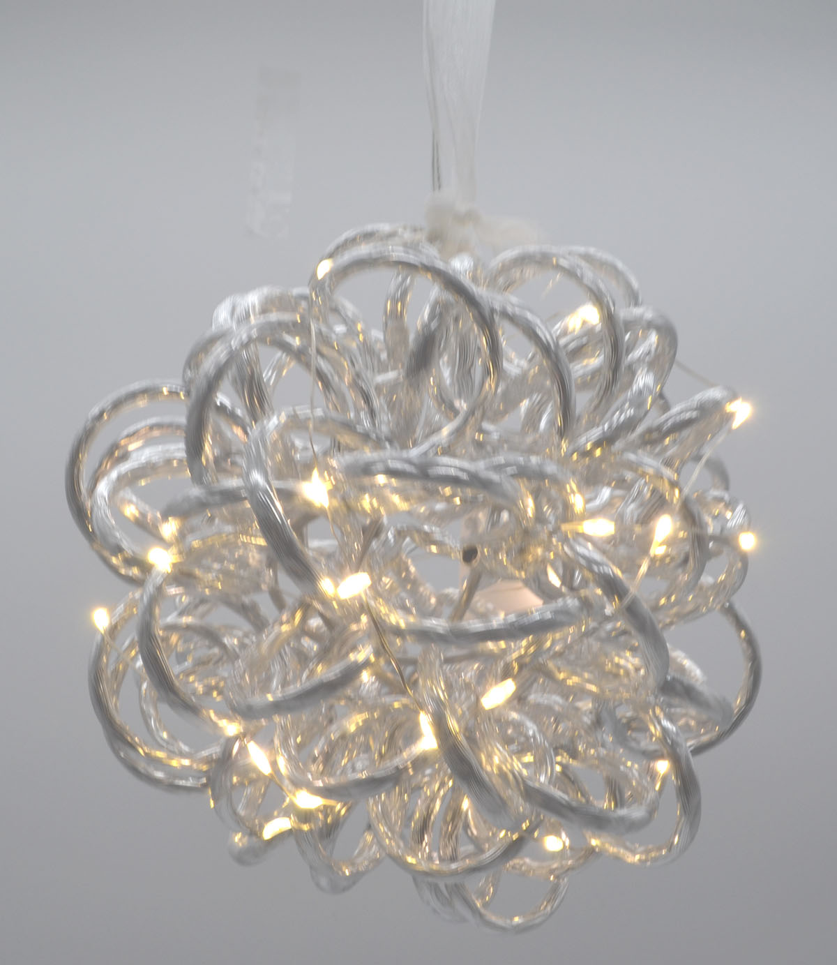 Alu-Leuchtkugel silber Ø 15 cm – 30 LEDs, Timer, für innen und außen
