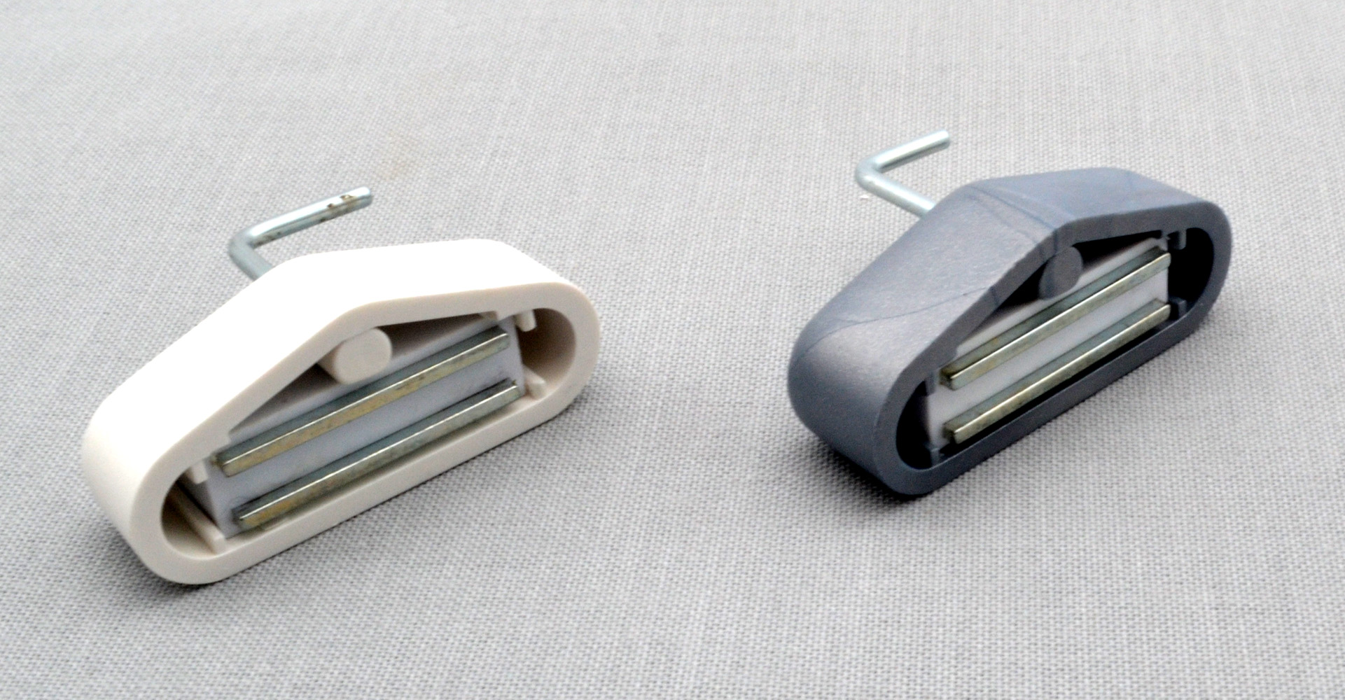 1 Magnetischer Vitragehaken für Metallfenster und Türen weiss