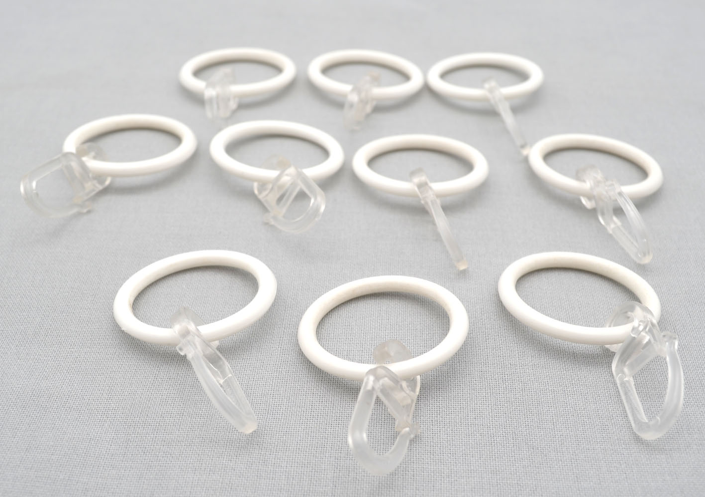 10 Stück Kunststoff-Ringe weiss mit Faltenhaken für Stangen 12-16 mm