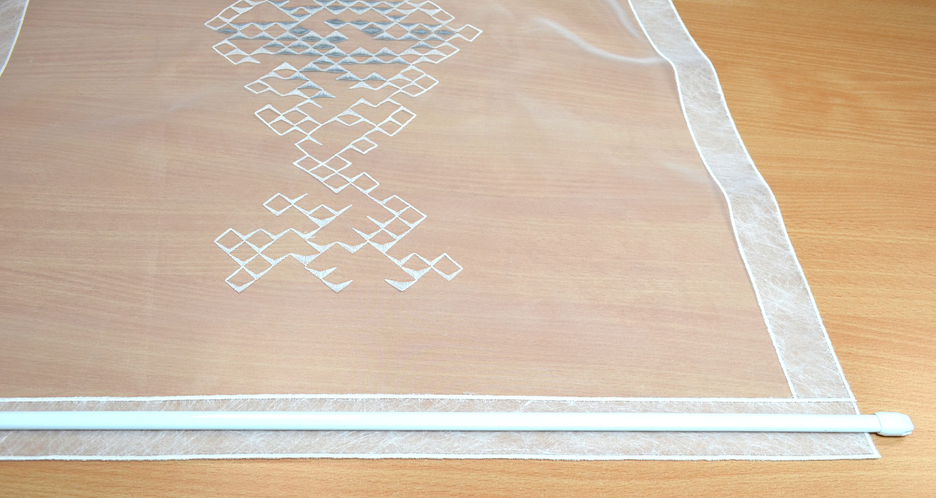 Fensterbehang Stickerei Diamond 60 cm x 140 cm (BxH) weiß-grau