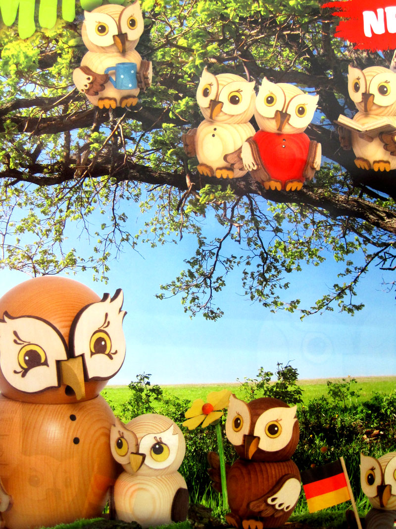 minieule_gruppe2_1_2_2_1_1_1_1_1_1_1_1_2fvPqxWA9Xr2rn Kuhnert-Mini-Eule mit Torte - Holzfigur Neuheit 2023 ca. 7 cm