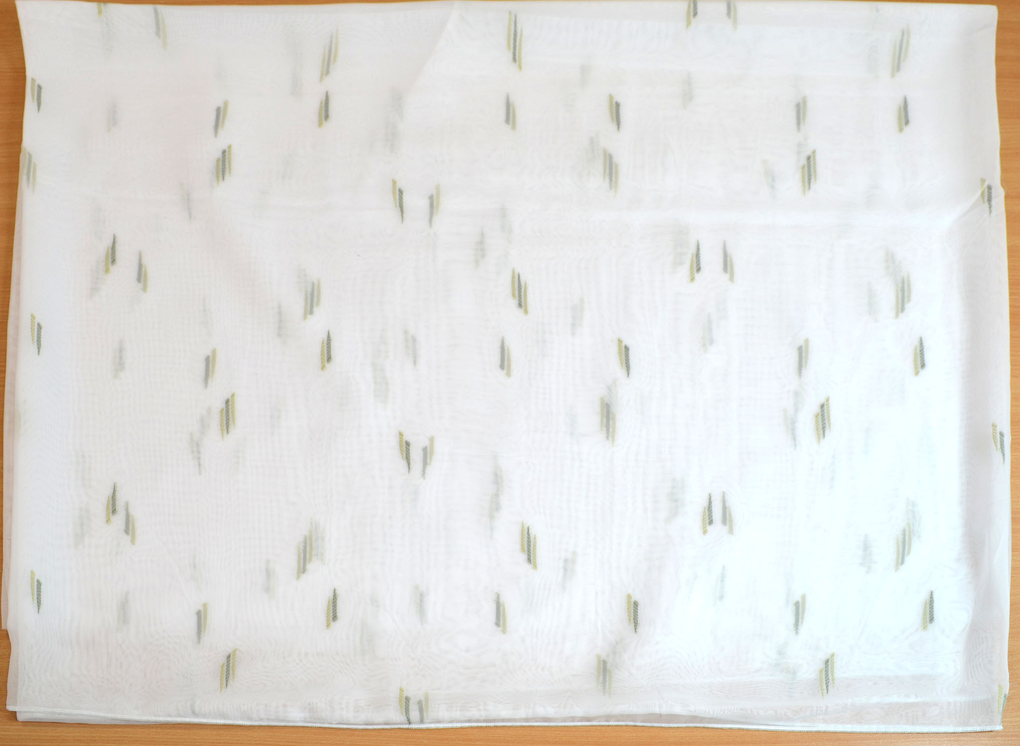 Gardinenrest Stores Sherli 1,60 x 3,20 m (HxL) weiss-moosgrün